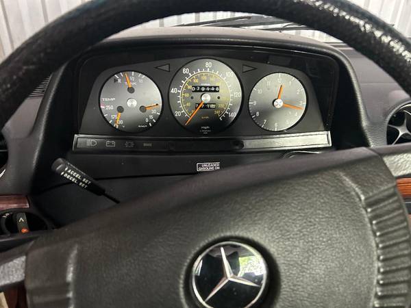 EN VENTA - Raro Mercedes 280 E Casi Perfecto de 1979 - $13,500 (Speedway)63621976199299122