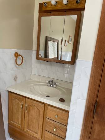 $850 / 1br - Private room for rent (Danbury)63945360879363124