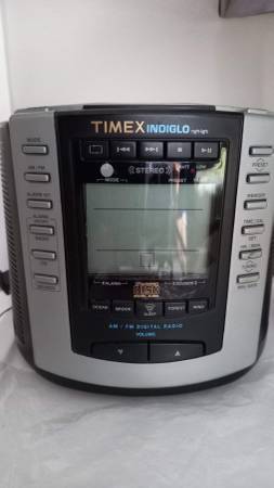 Timex T600B indigo digital radio / clock 1