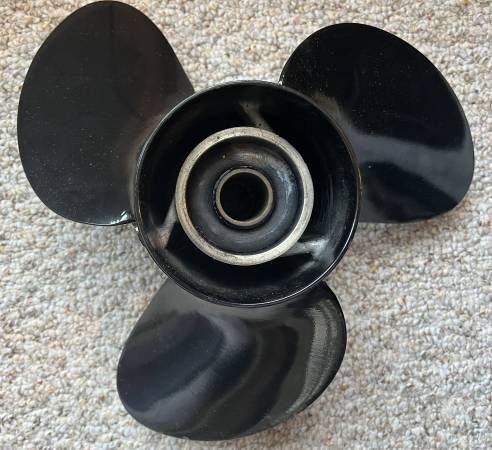 OMC Propeller 15x17(New) 1