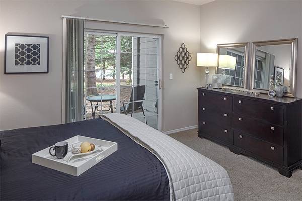 $2,130 / 2br - 1090ft2 - 2BD 2BA, Lavadora y Secadora, Barra de Desayuno (22100 Horizon Drive, West Linn, OR)63831398047747121