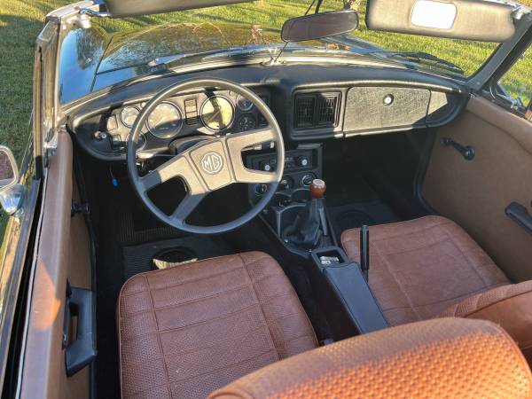 1979 MGB CONVERTIBLE - $8,90063625001623809124