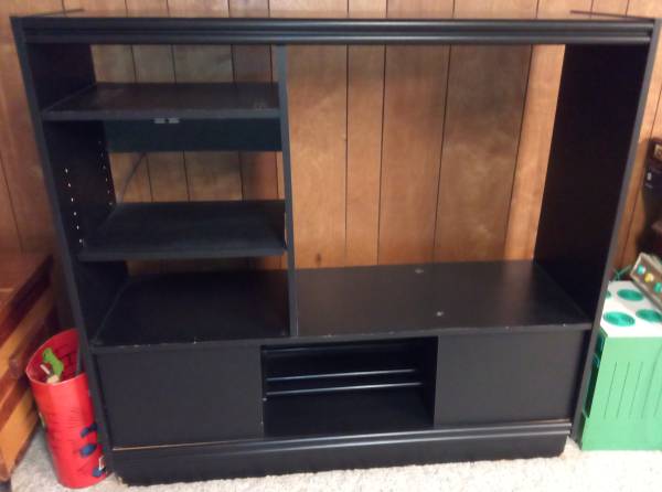 BLACK ENTERTAINMENT CENTER / BOOKSHELVES 1