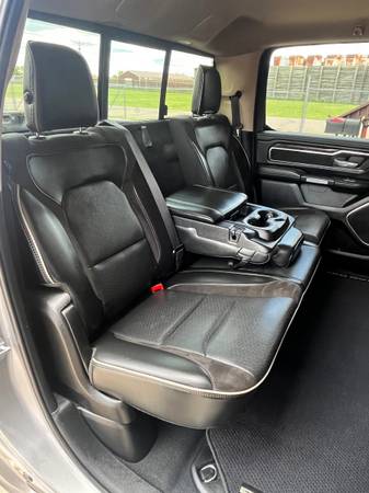 2019 RAM 1500 LARAMIE 4X4 - Photo 11