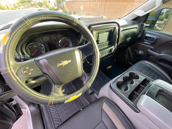 2016 Chevrolet Silverado 2500 HD - Photo 7