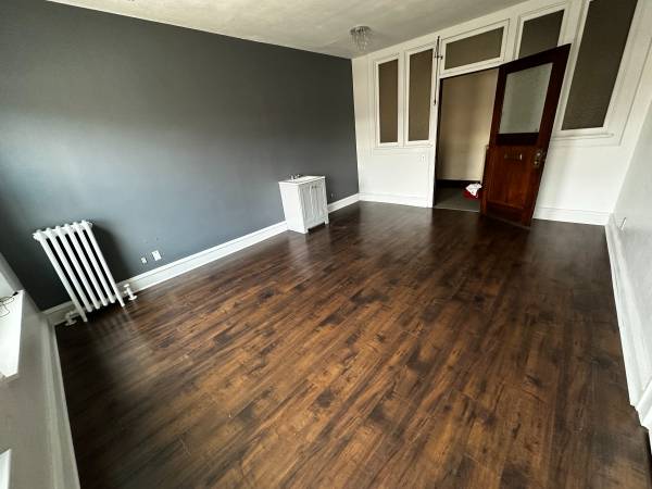 $495 / 250ft2 - 250FT Office/Retail Downtown Appleton College Ave - Utilities Inc (Appleton, Downtown on College Ave)64163320411779120
