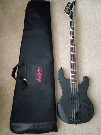 Jackson Concert Bass JS3 - Satin Black W/ Case 1