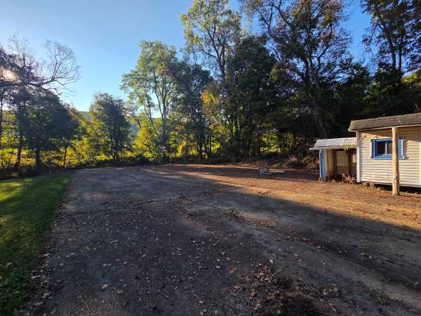 $1,200 Trailer & Vehicle Parking Available – Secure Private Very Large Lot64035734481923120