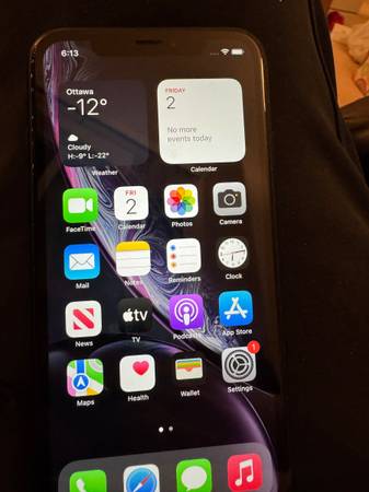 iPhone XR unlocked 1