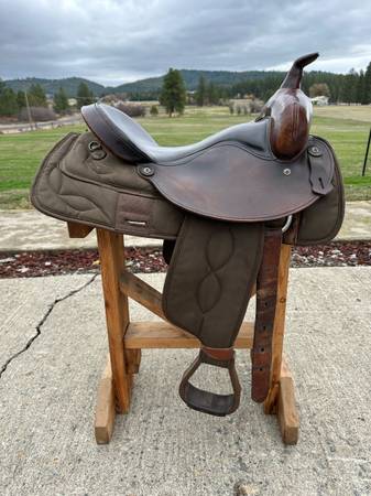 Horse Tack - 16” Bighorn Western Trail Saddle 1