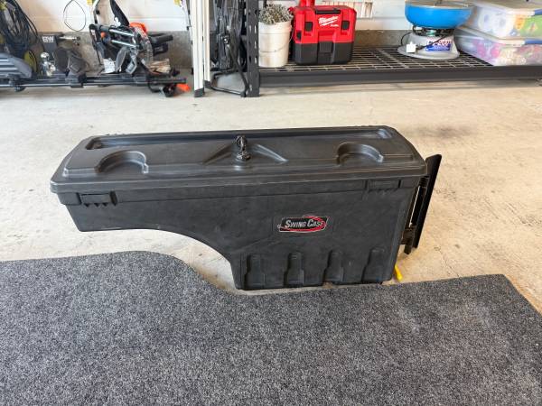 UnderCover SwingCase for 2019-2022 Ford Ranger 1