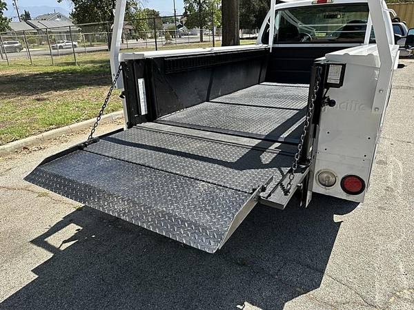 2001 Ford F-350 - Photo 13