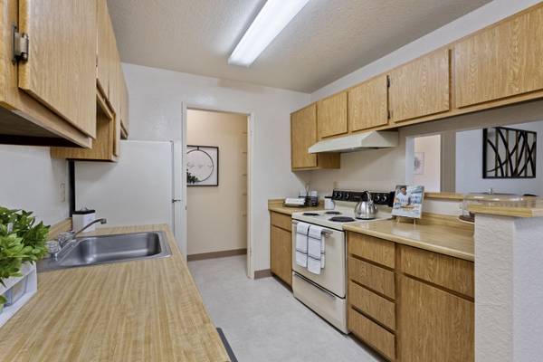 $1,829 / 2br - 838ft2 - 2 habitaciones/2 baños, estilo clásico, ¡vida funcional! ---¡PRÓXIMAMENTE! (Modesto)63970308056707123