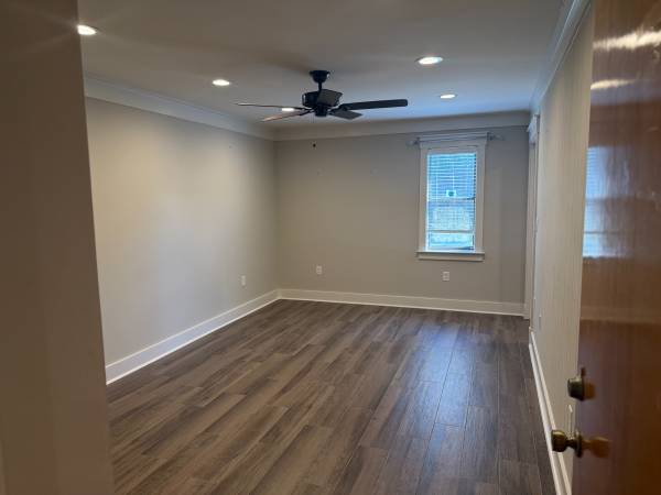 $700 Private office space available (Panama City Beach)63910578421378124