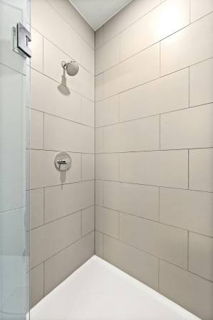 $1,700 / 1br - 750ft2 - Furnished 1 bed/1 bath available for year-long lease (S. Congress)63979118147331122