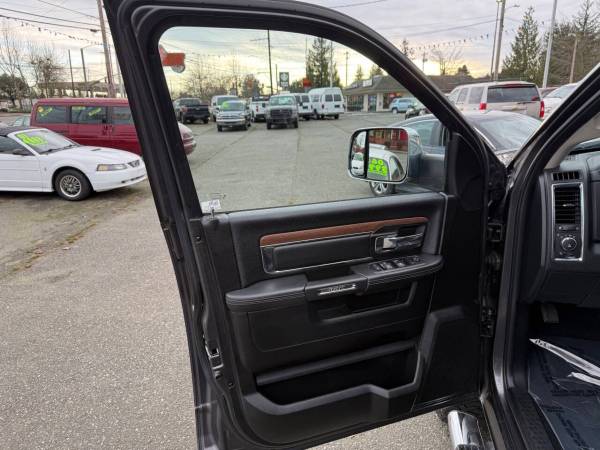 2015 RAM Laramie 4dr Crew - Photo 10