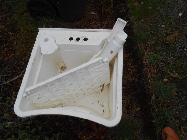 utility sink 1