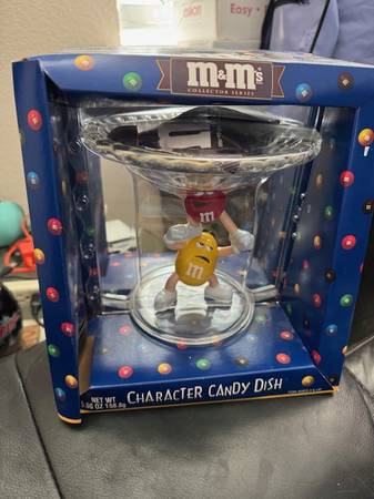 M&M's Character Candy Dish Candy Dispenser New!!! 1