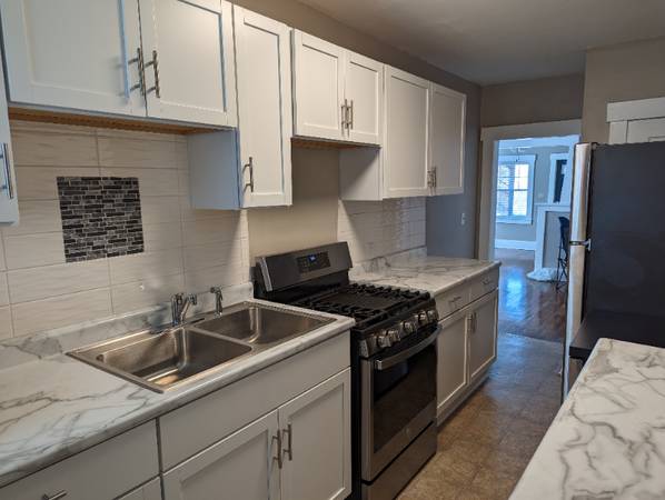 $1100.00 / 1br - 800ft2 - Discover a Great Place to Live in Midtown Omaha - 1 Bed/Bath Unit| Ava64021009402370122