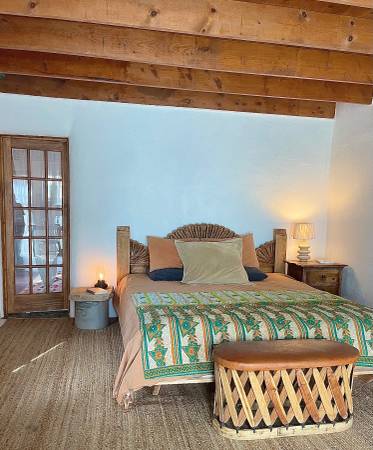 $3,400 / 2br - 1000ft2 - 2BD 2BTH Walk to Plaza (Town of Taos)63659867237889123