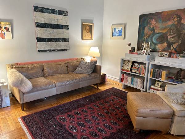 $1,500 / 1br - 700ft2 - Beautiful pre war one bedroom in Clinton Hill with cat Oct 3-18 (Clinton Hill)63788385034371123