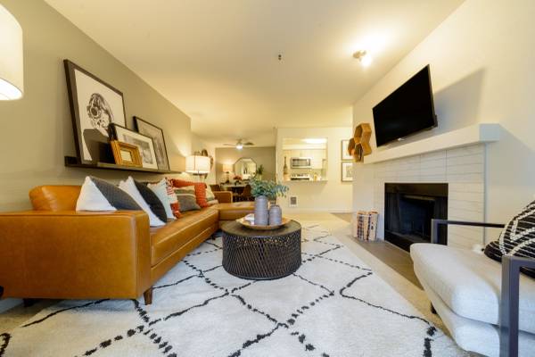 $1,825 / 2br - 921ft2 - Two Bedroom Two Bath ~ Available for Move in NOW!🤩🤩🤩 (Puyallup, Tacoma, Sumner, Fife, Edgewood, Milton)64031309624066121