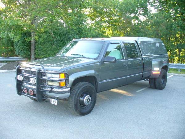1999 Chevrolet K3500 1 ton 4x4 Dually - $39,500 (Milford)63469916985857123