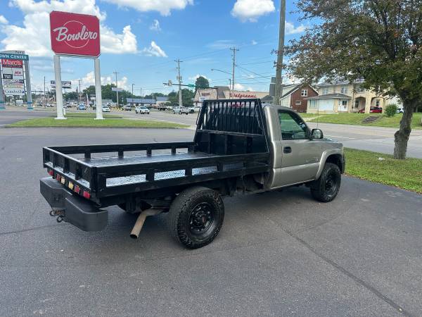 2003 GMC Sierra 2500HD - $8,900 (Pittsburgh)63654694463235123