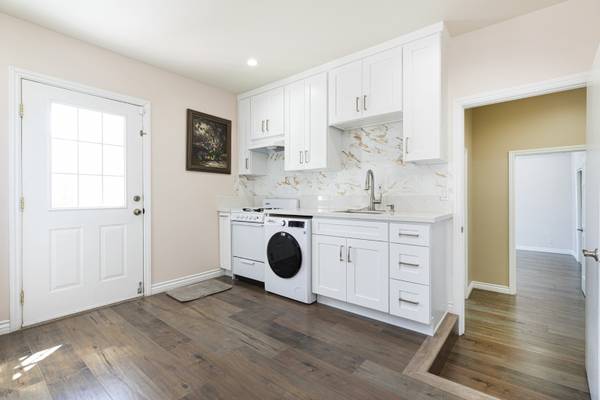 $2,100 / 1br - 680ft2 - House for rent in Tujunga63818728286721123