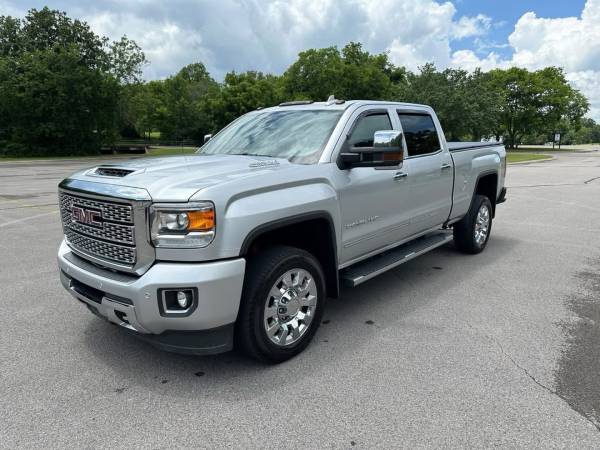 2019 GMC Sierra 2500HD 6.6L L5P Denali Duramax Diesel 4x4 - $46,900 (Lexington)63624978935555122