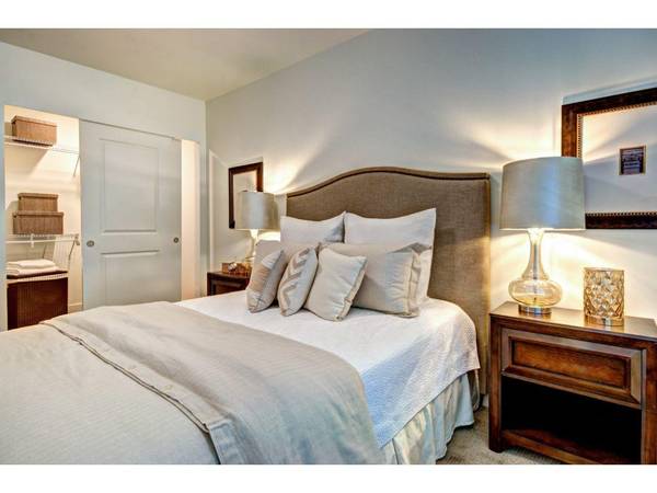 $1,525 / 413ft2 - Rooftop Deck, Free Bicycle storage! (Capital Hill)64031312433154124