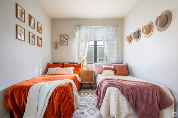 9-Foot Ceilings, Large Windows, 1 BD 1