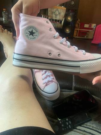 Converse/nike (Albuquerque)64597312732289120