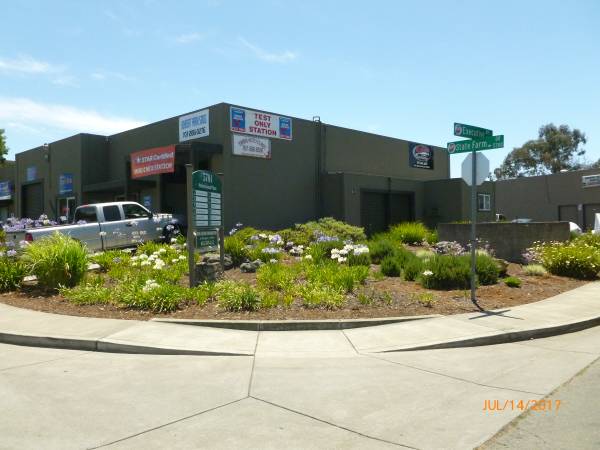Warehouse For Rent Fantastic Location. Office/warehouse/Storage!! 1