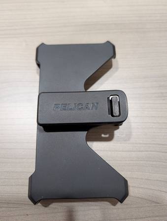 iPhone 16 Pro Pelican CLIP 1