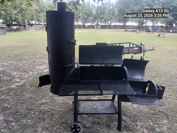 BBQ pit 1