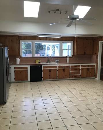$4,950 / 3br - 2200ft2 - Three bedroom two bath home for rent (fairfax)63852073419649121