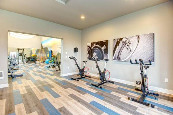 $2,688 / 2br - 1008ft2 - Where Convenience Meets Comfort  Your Next Home in Silverdale63850755842177122