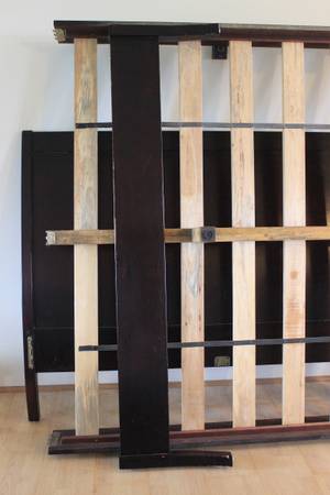 Free Queen Size Bed Frame - Near Paukukalo Park