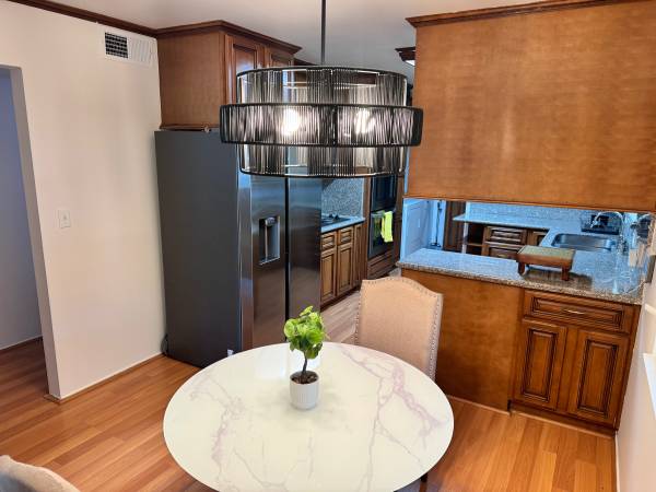 $3,300 / 3br - 1200ft2 - 3Dormitorios+2Baños Diamond District Fruitvale Área (oakland este)63888988950401121