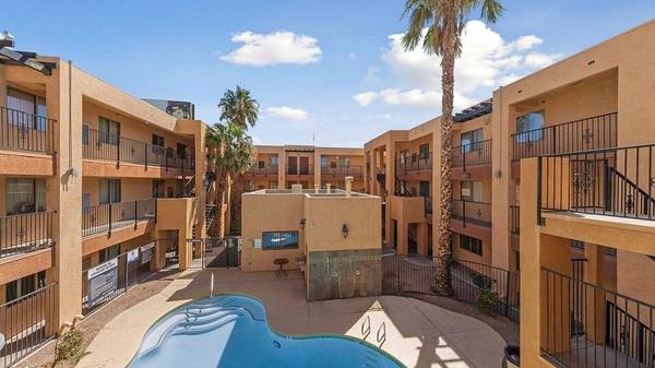 $999 / 1br - 630ft2 - Security Camera, Online Service Requests, Dishwasher (3890 Graphic Center Dr, Las Vegas, NV)63907026507139120