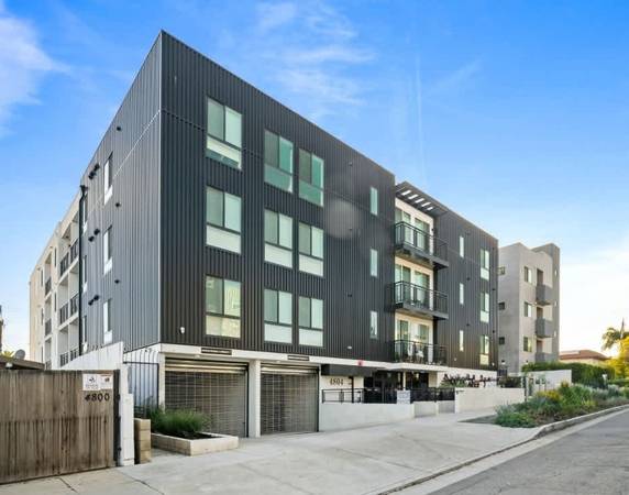 Comfort Meets Style at Oakwood • 5 Weeks Free Offer 1