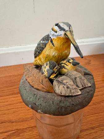 Decorative jelly jar with ceramic bird top - $10 (wayland)63471247969537121