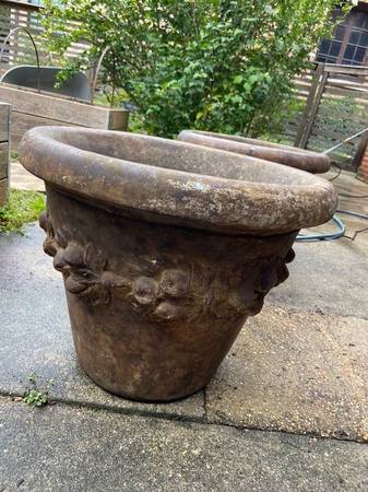 jumbo concrete planters (2) 1