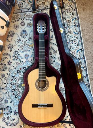 Juan Fernandez Utrera Classical Cutaway 2023 1