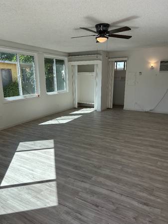 $1300.00 / 1br - 500ft2 - HUGE STUDIO+HALF BATH+PAID UTILITIES63998152738947124