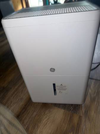 GE Dehumidifer 1