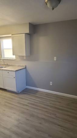 $900.00 / 2br - 800ft2 - 2 Bedroom 1 Bath Remodeled Apartment 736 Demaret63845292058499124