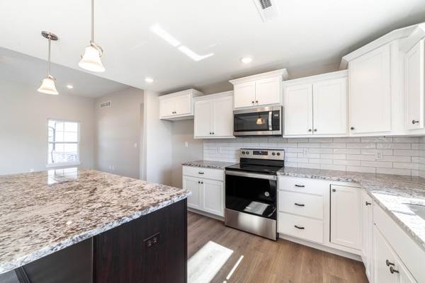 $2,050 / 3br - 1615ft2 - Oportunidad de alquiler en Somerset Village (Columbia, MO)63845292268673123