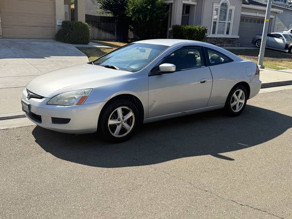 2006 honda accord 5 speed low miles - $4,800 (dublin / pleasanton / livermore)63617120401153123